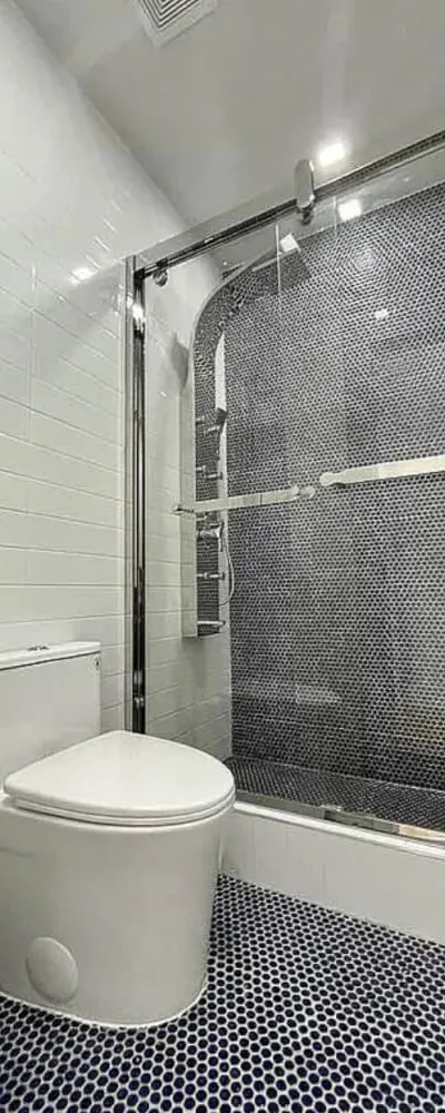 Private Room + Bathroom Minutes from Subways!