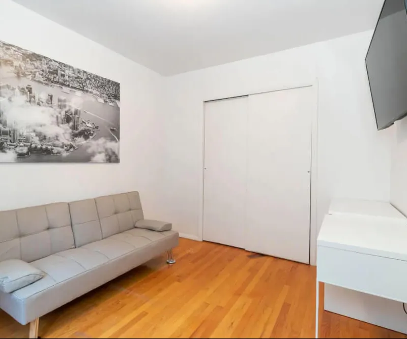 Charming 1BR on Upper East Side