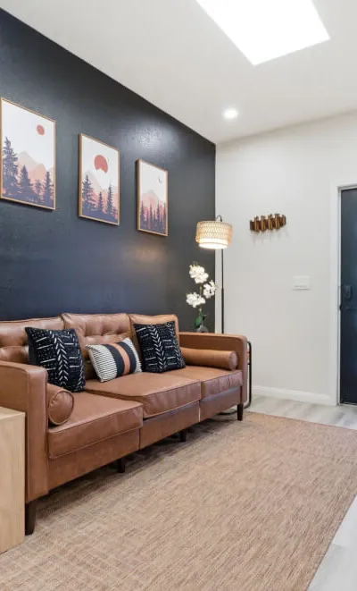 Stylish 2BR/2BA Near Tech HQs, Hospitals, Dining & Shopping