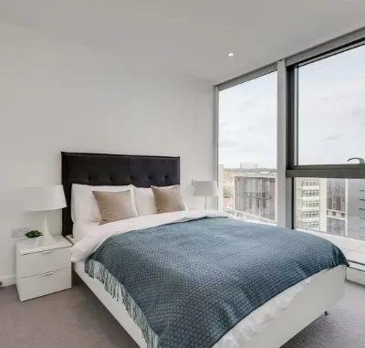 Luxury Apartment Bedrooms Next to Imperial White City Campus | Pool & Gym | Westfield Nearby - Bedroom 2