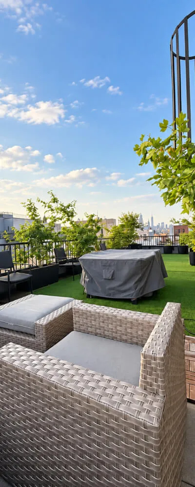 LES 1BR / 2BA with Huge Private Balcony