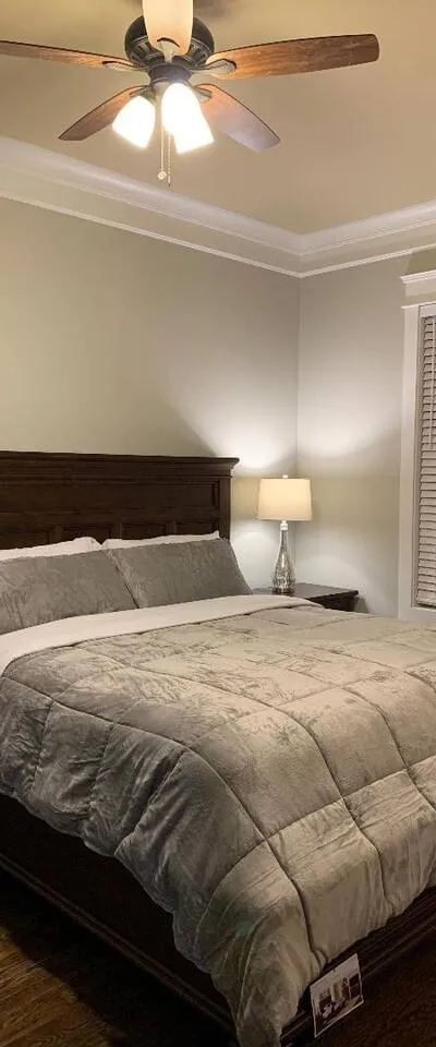 Home in Nashville · 1 bedroom · 2 beds · 1 private bath