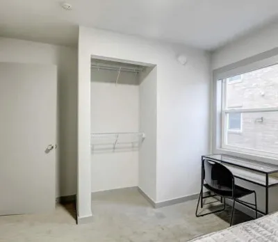 Furnished Private Room in 2B2B | Near UIUC | Private Bathroom | South-Facing