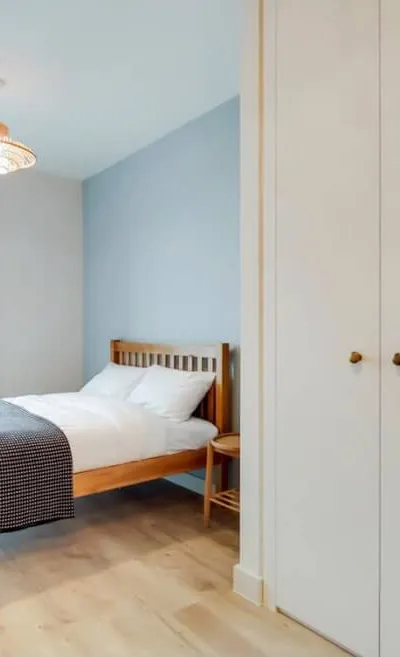 Double room on 19th floor in a cosy apartment with gym, private balcony, special amenities