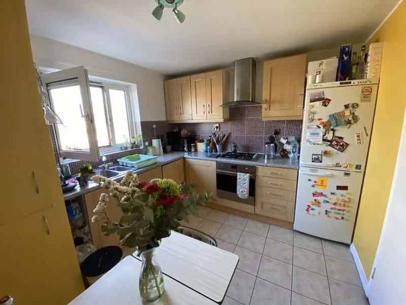 SHORT TERM- 1ST DEC TO 31ST JAN- Victoria park E3