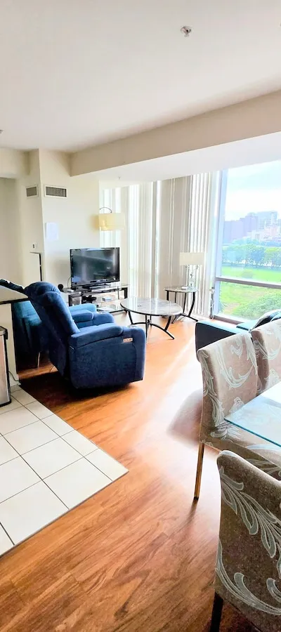 Sunny 2Bed Apt River View By Mass General Hospital