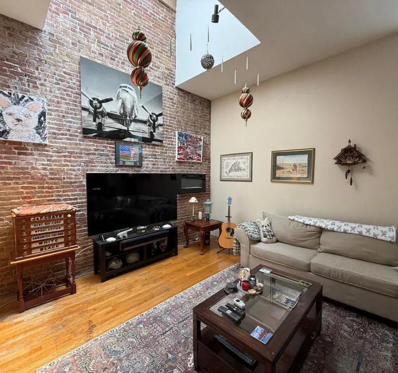 Back Bay 2 Bedroom on Commonwealth Ave