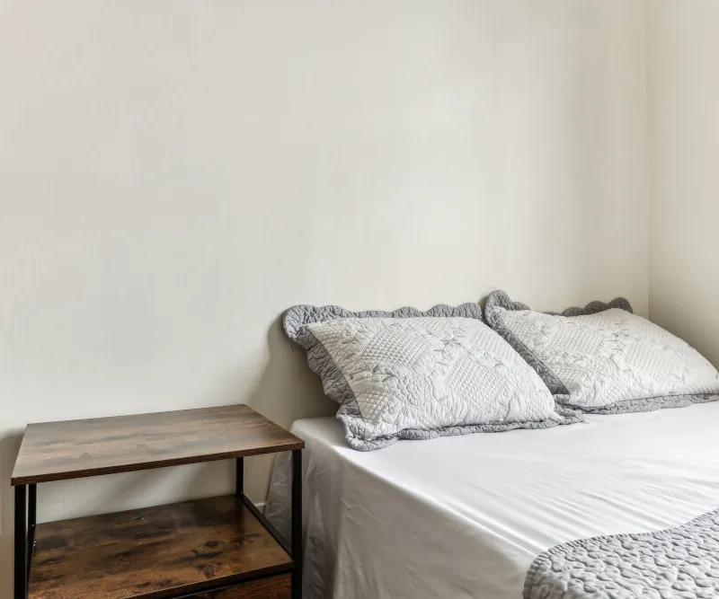 Stylish Furnished Room Near Subway in Brooklyn
