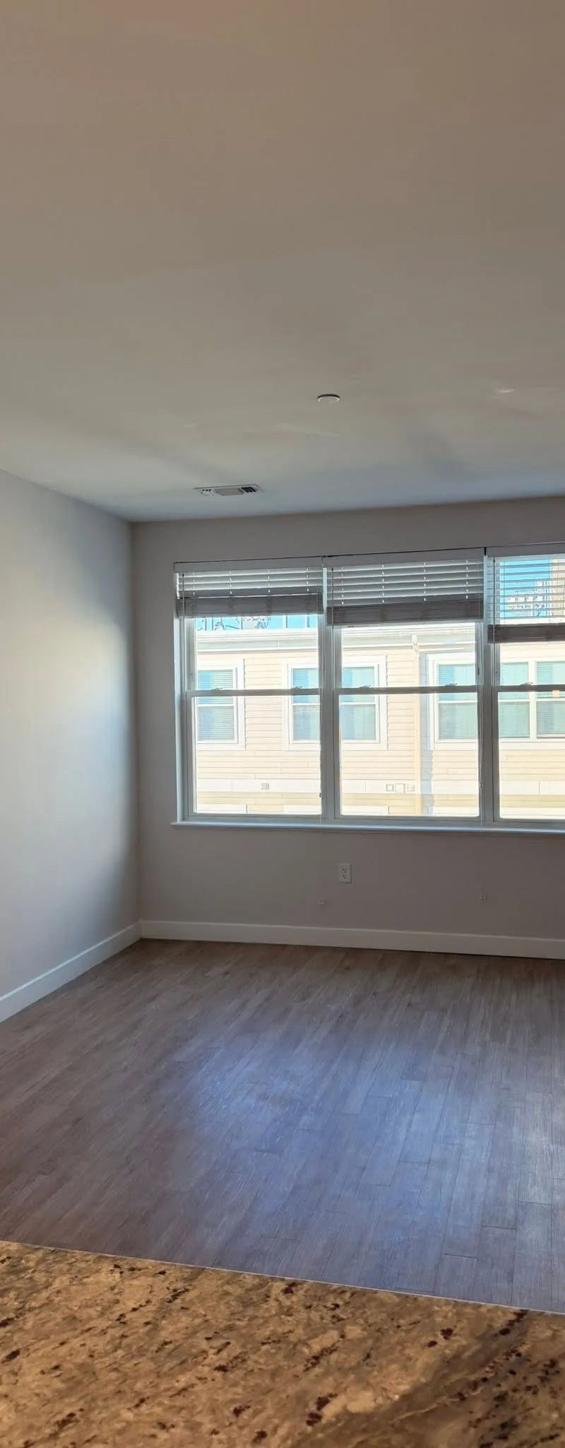 Top-Floor Studio Apartment in Quincy