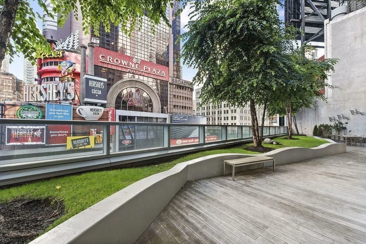 Private room in Times Square