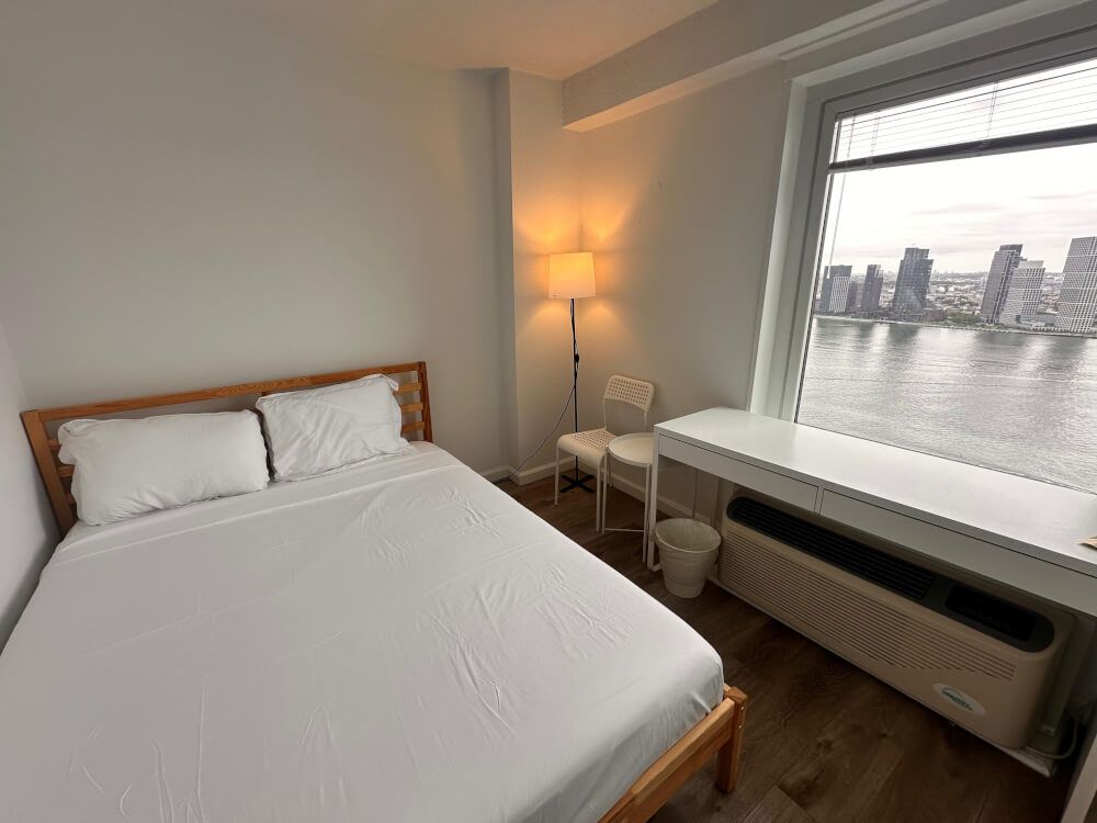 Private Deluxe Room in Kips Bay