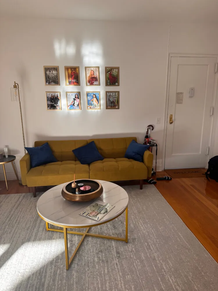 Sunny Studio in Columbus Circle (7min walk to Central Park)