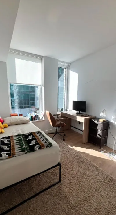 Link Apartments QPN | LIC 2B1B Private Bedroom | 24/7 Doorman | In-Unit Laundry