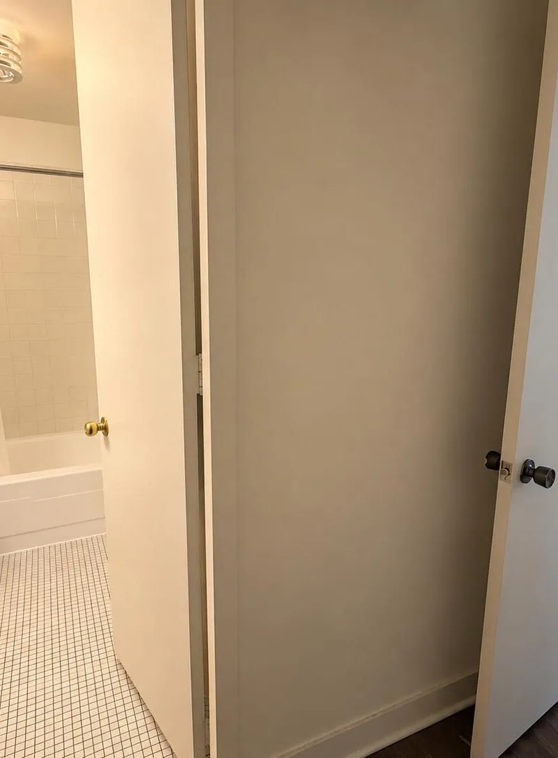 Lake-View Studio Near the University of Chicago | Furnished | Regents Park