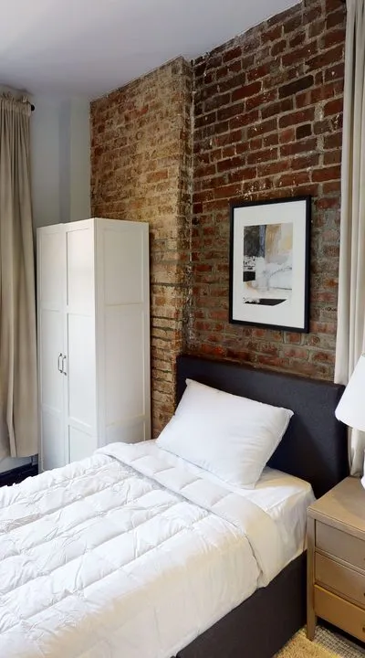 Private room in New York