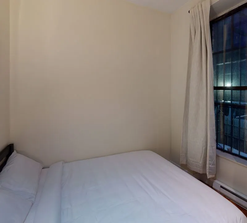 Private room in New York