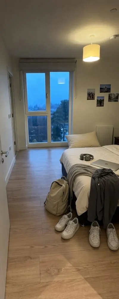 Luxury En-Suite Bedroom with Sea & Mountain Views | Dublin 18 | Next to Luas & Aldi | 14 Mins to UCD
