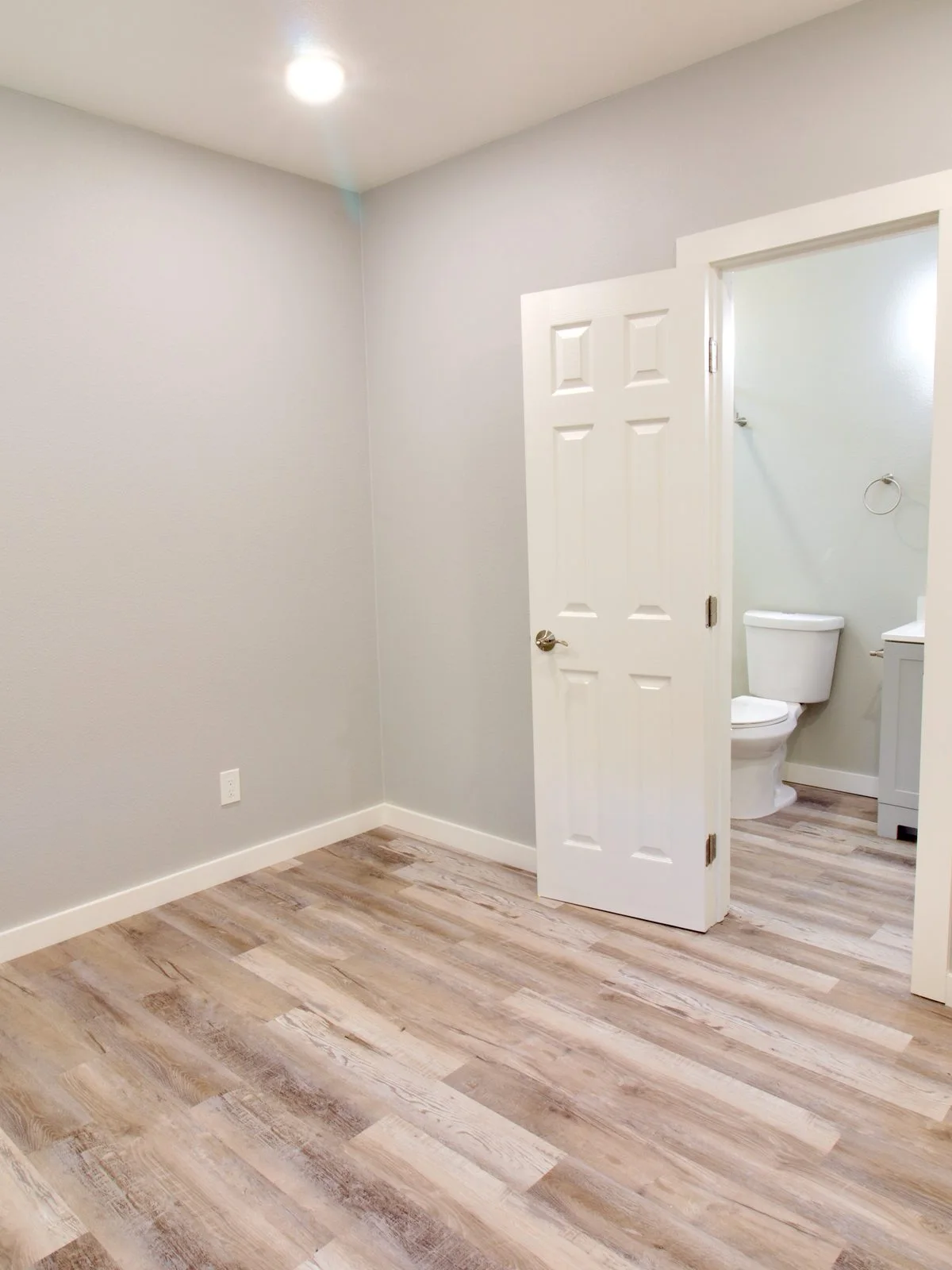 Comfortable Co-Living at 1187 34th St | Private Rooms Near Emeryville - Bedroom 5
