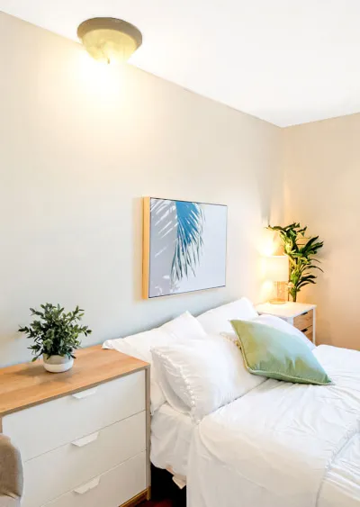 Cozy private room in East Village