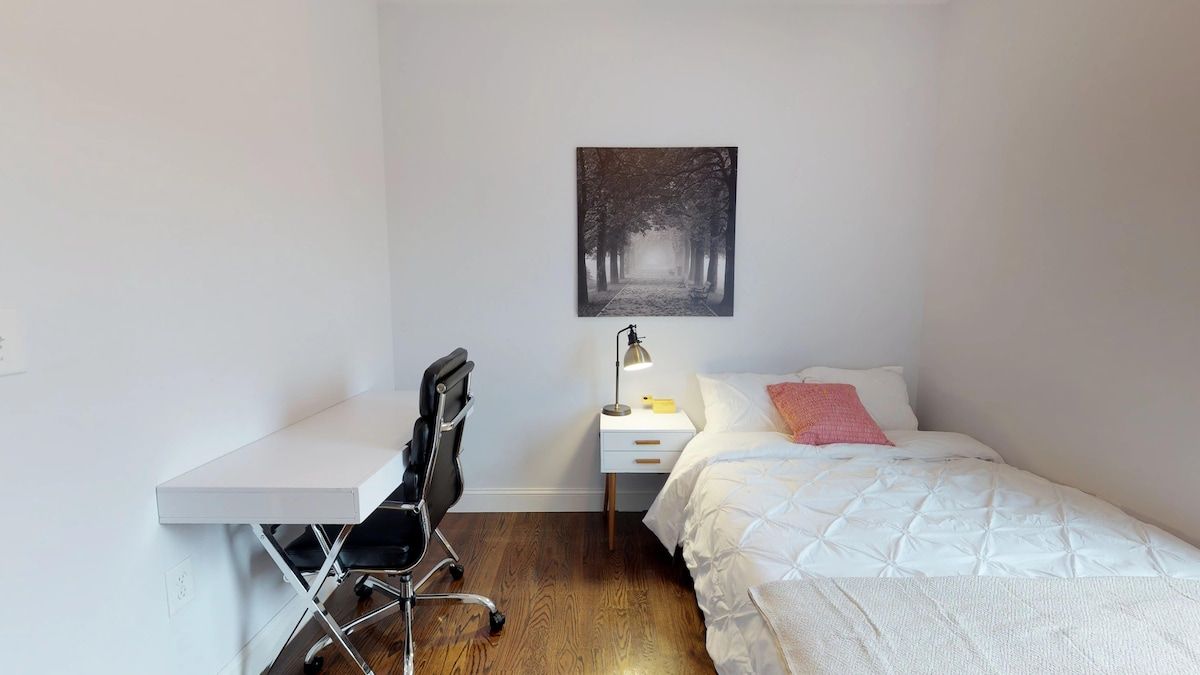 Comfortable Room in Jersey City!* Long-term Stay*