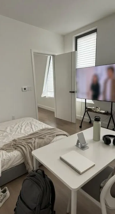 Modern Master Suite with Manhattan Views at Singh Tower (JSQ) | Dec–Jan Sublet | Private Bath & Free Gym/Sauna