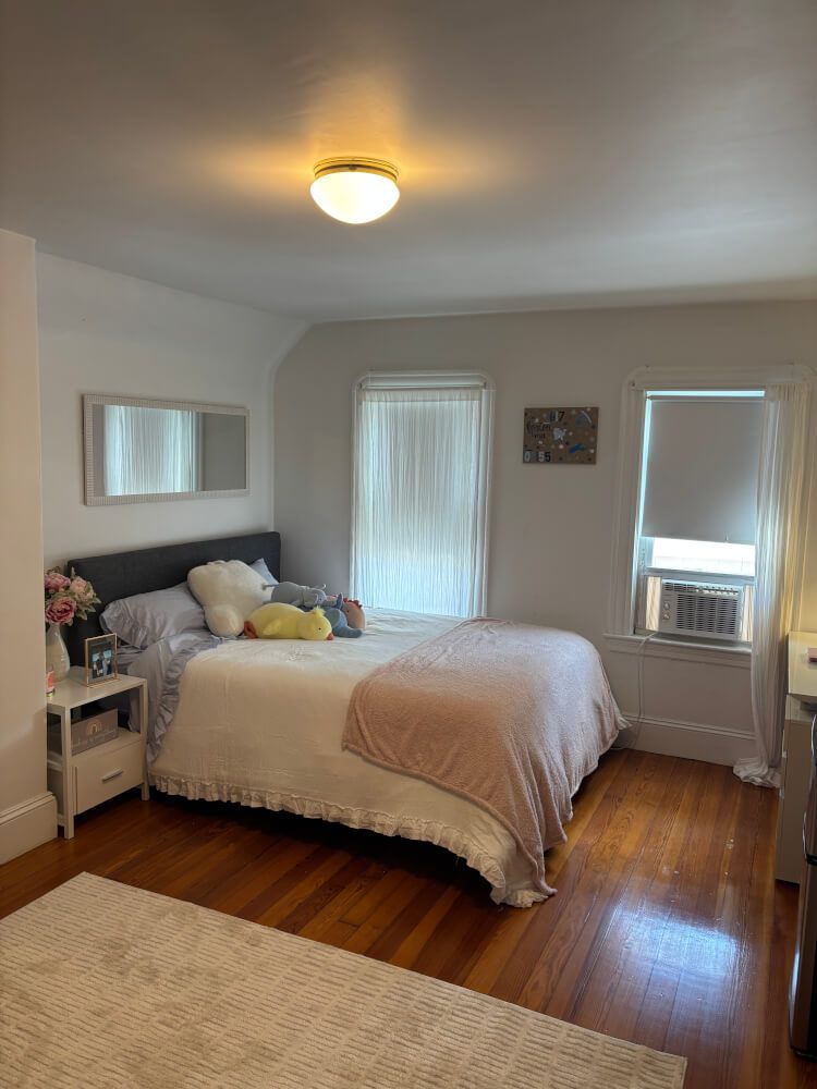 Move In Ready Room in Somerville/Medford!
