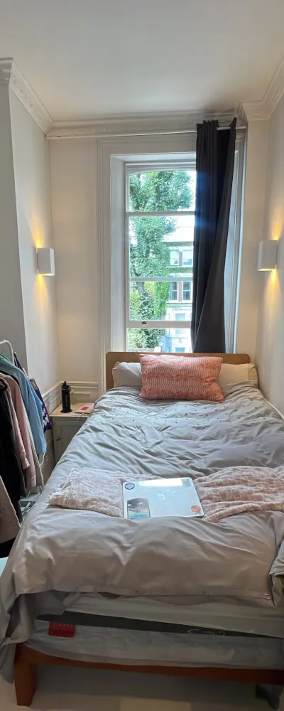 Bright Arty Period Flat in Maida Vale