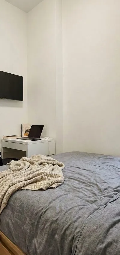 Furnished private room in Hell's Kitchen apartment