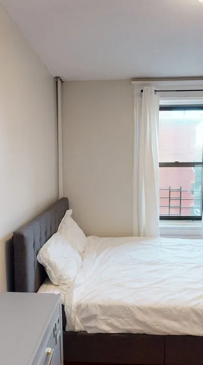 Private room in New York