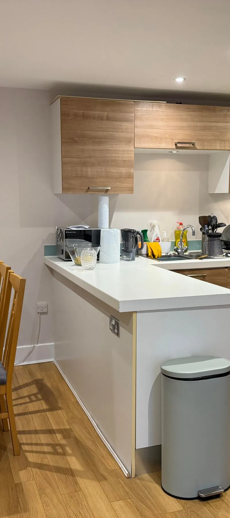 Entire 2B1B Apartment in Melbourne CBD | Pool, Gym & Sauna | Central Station