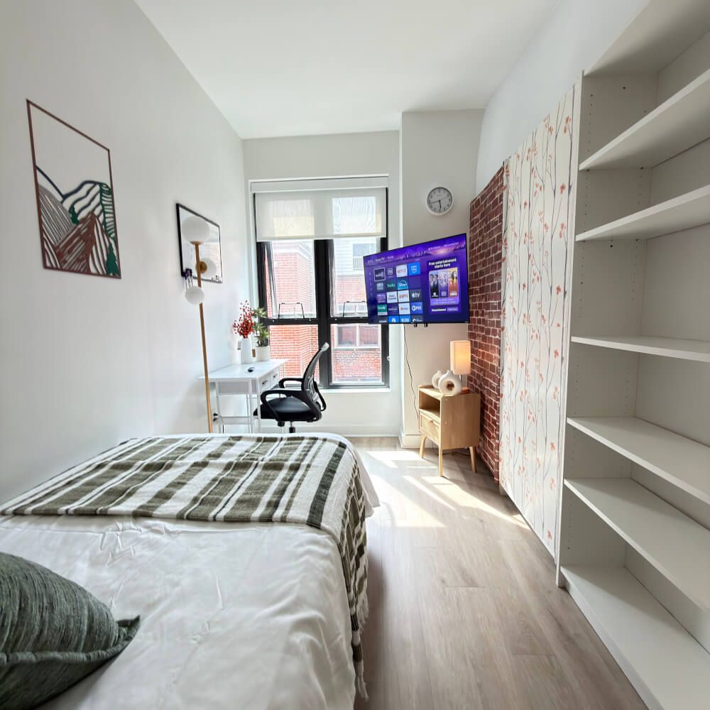 Bright room in Washington DC
