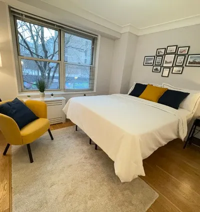 Private room in the UWS