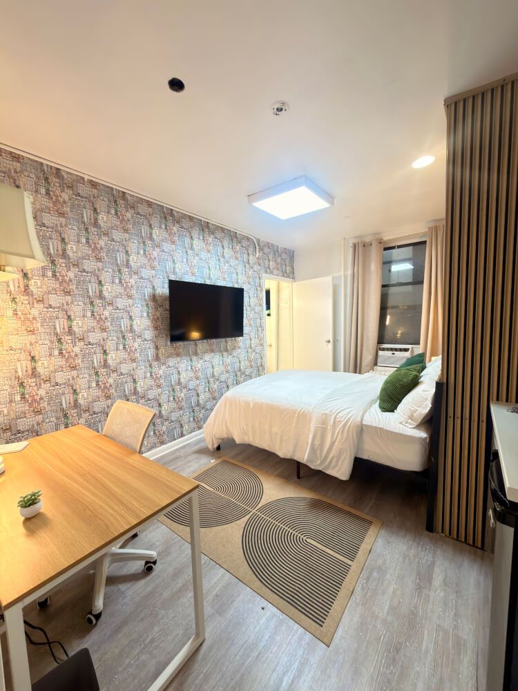 Studio with Ensuite Bathroom in the Upper West Side (A207-09)