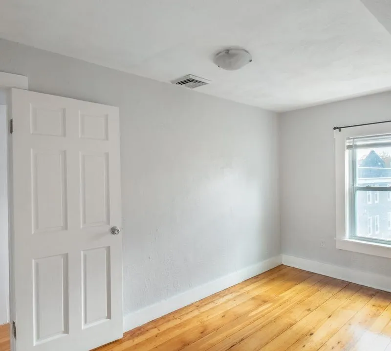 Private room in East Somerville