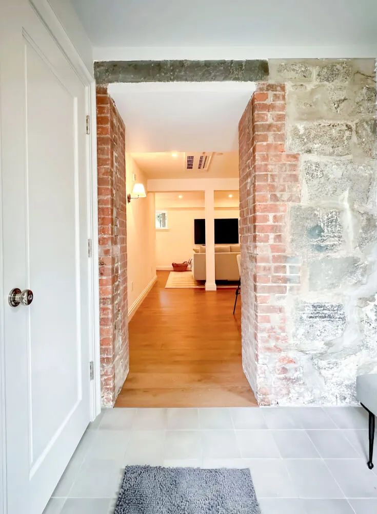 Light filled entry room with coat closet