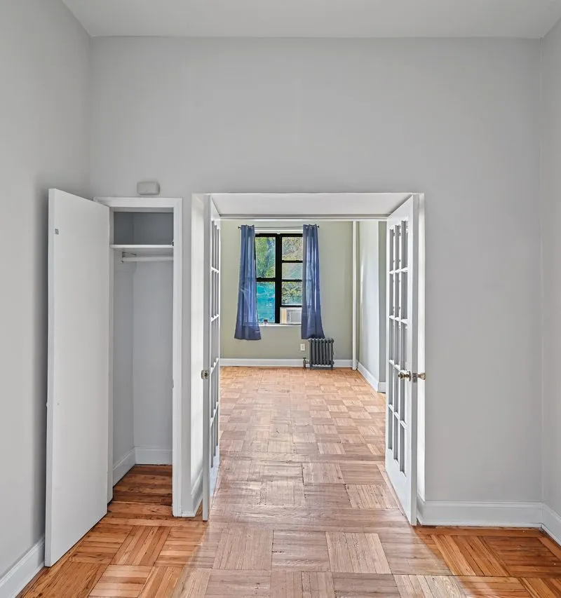 Beautiful 1 bed in PRIME East Village