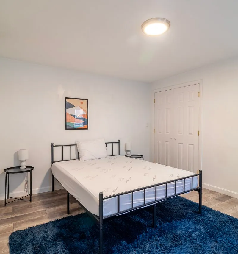 Private room in South Boston