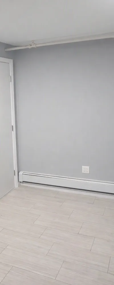 Private Room Available or a female Beginning in October