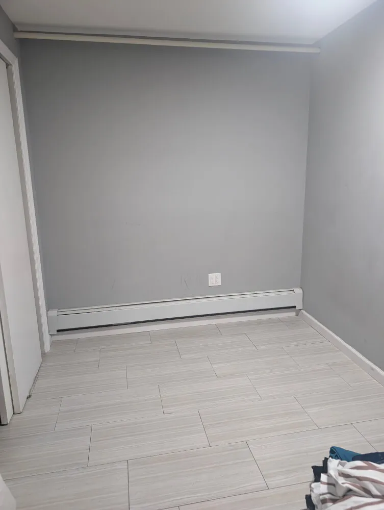 Private Room Available or a female Beginning in October