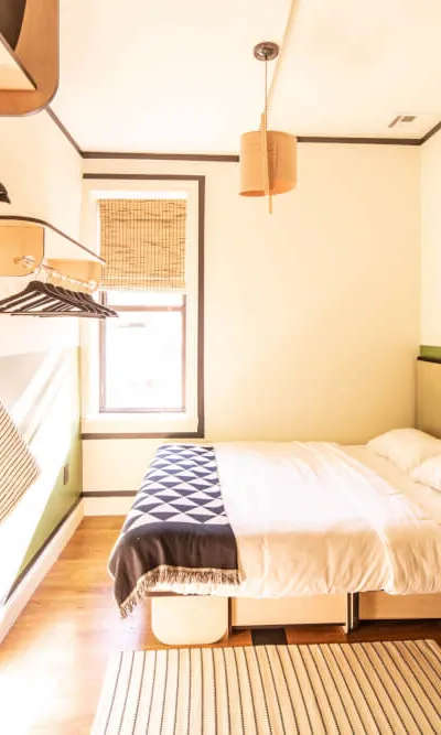 Spacious private room near Prospect Park
