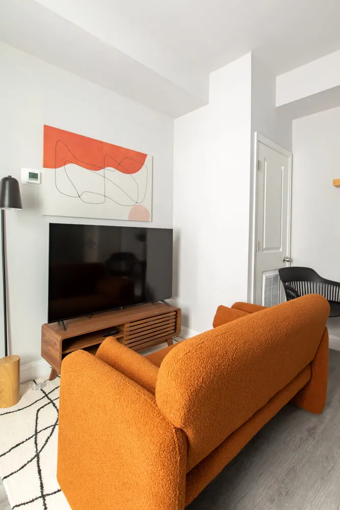 Luxe & Convenience Center City | GlobeNest