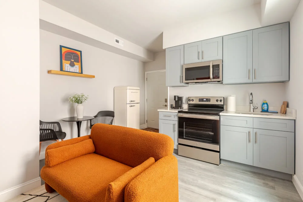 Luxe & Convenience Center City | GlobeNest