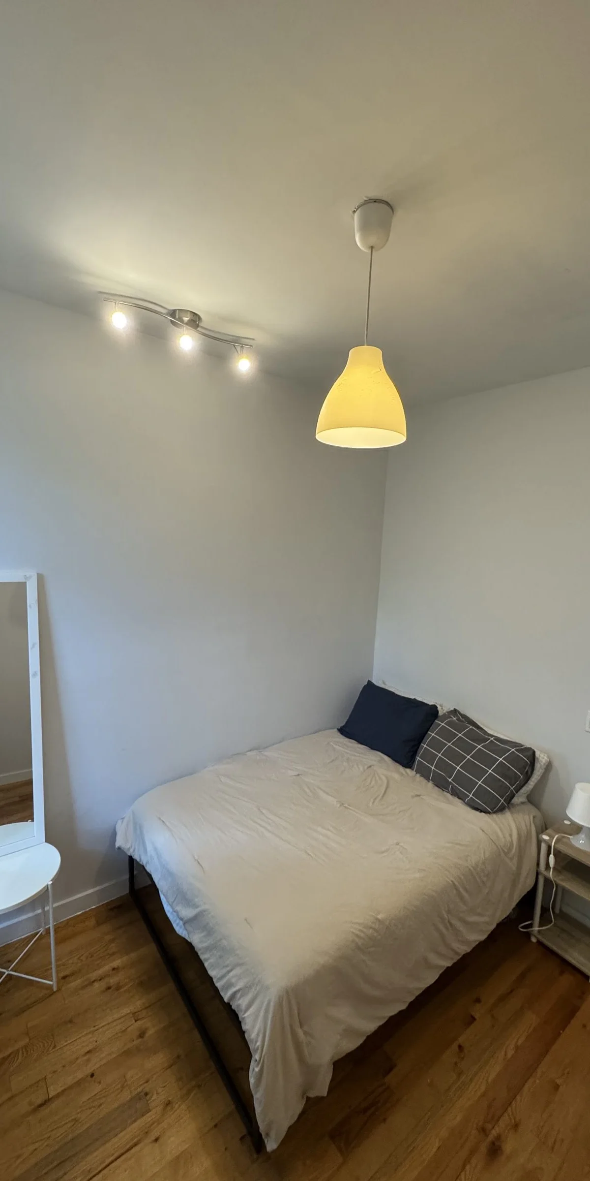 Quiet, warm bedroom in Bushwick