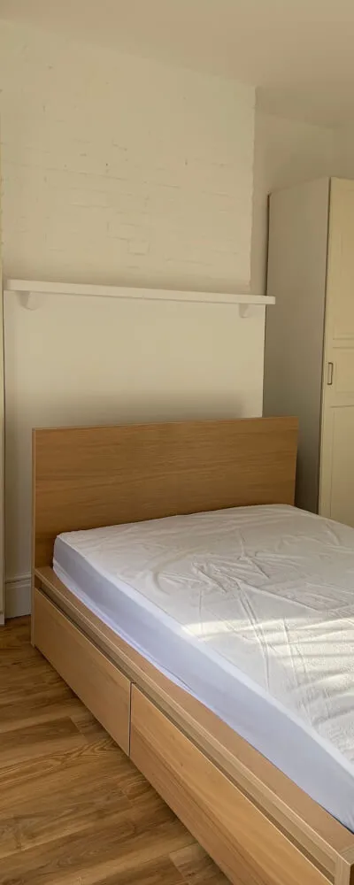 Spacious Double Room in Acton