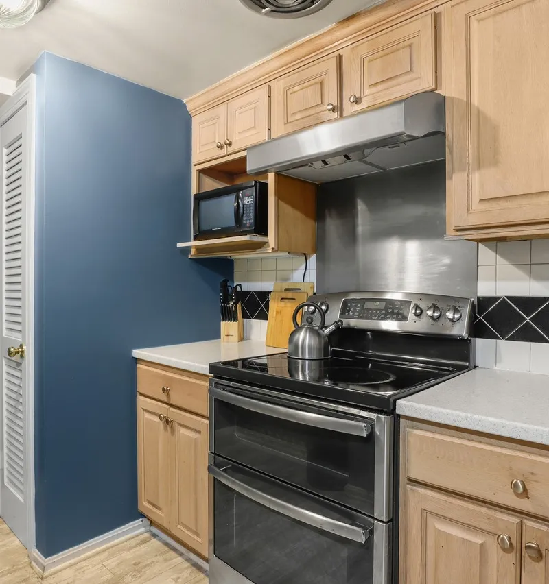 Private room in Southwest Waterfront