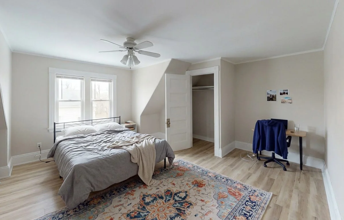 Private room in Central Village