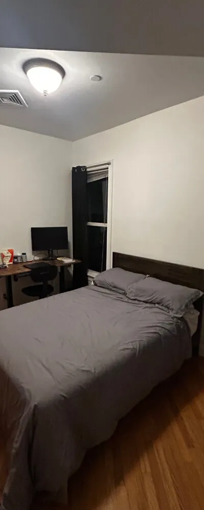 Bright Southie Room for Lease Takeover