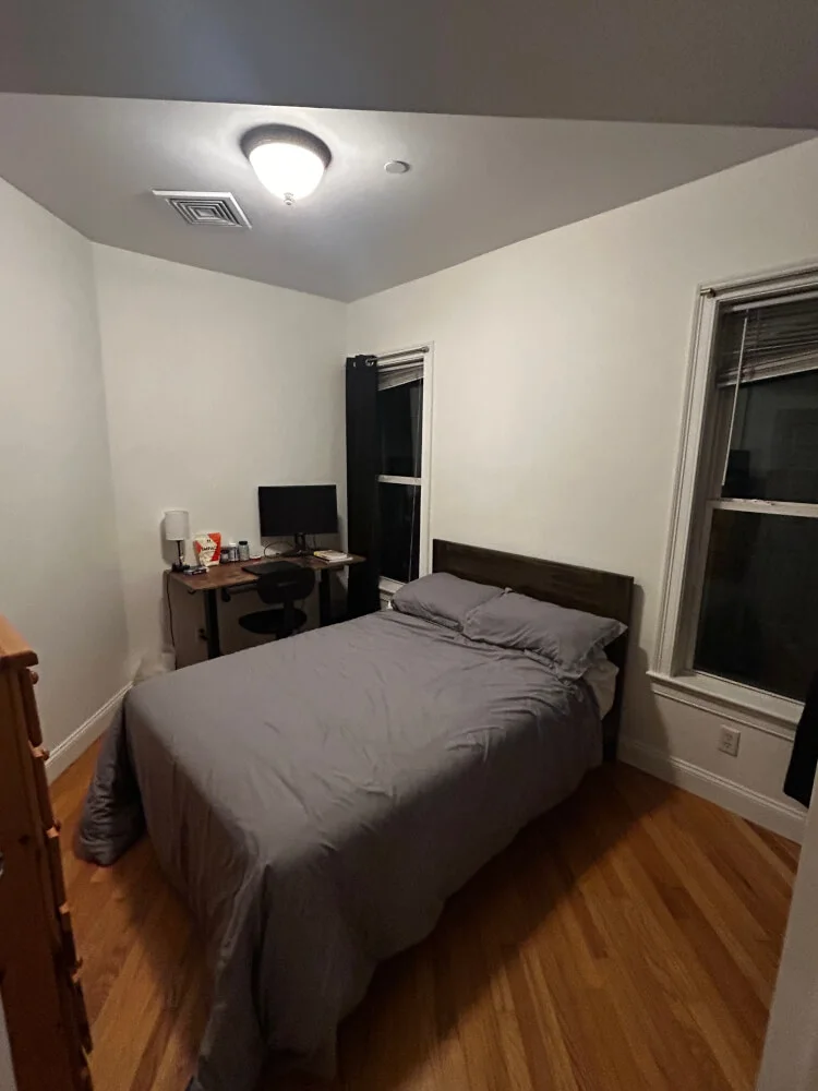 Bright Southie Room for Lease Takeover