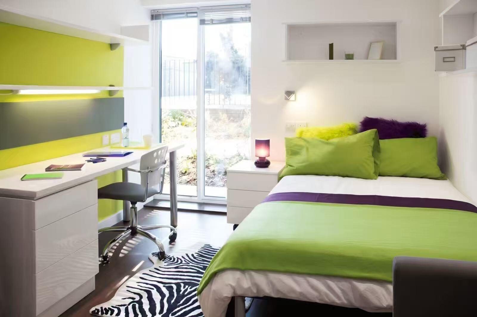 Modern Studio with Private Bathroom Near Imperial College and Royal College of Art