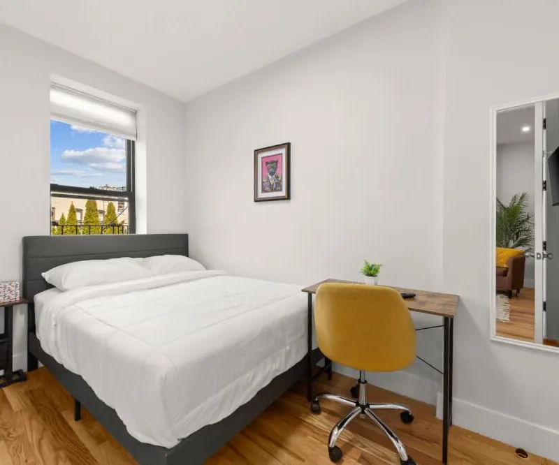 2nd Floor Walk Up W/D +Wifi - Bedroom 3